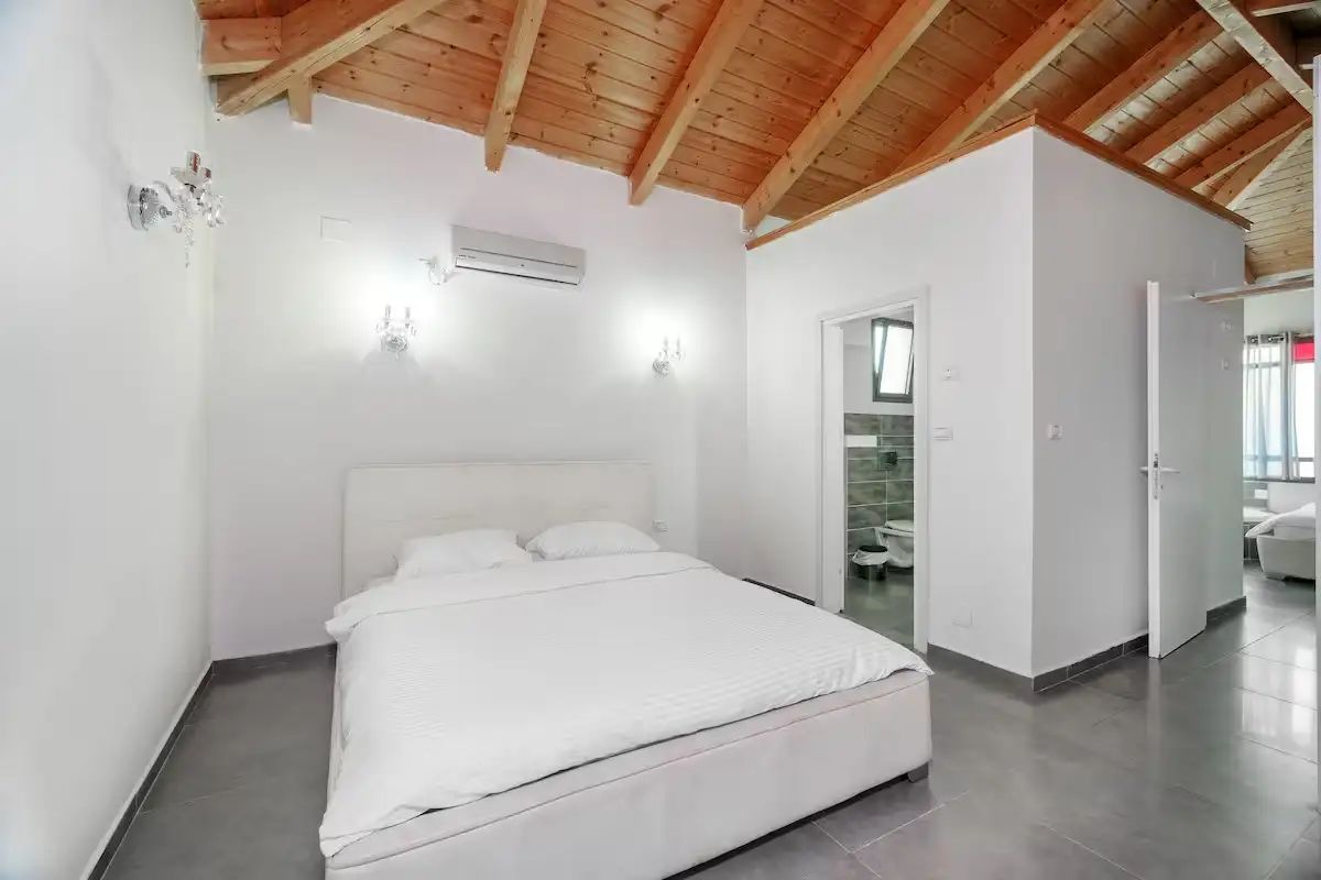 וילה טיפאני על ההר 3