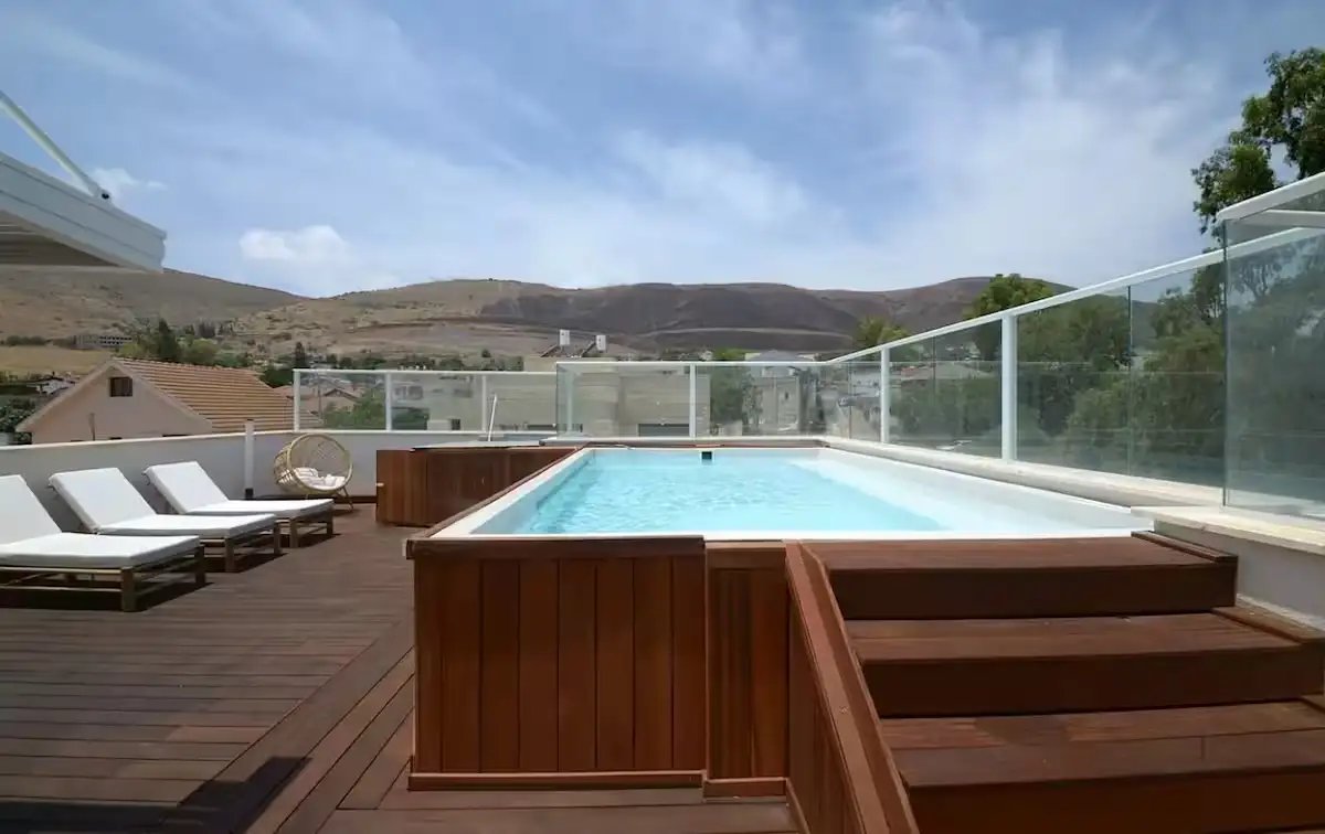 Luxury villa in Kinneret