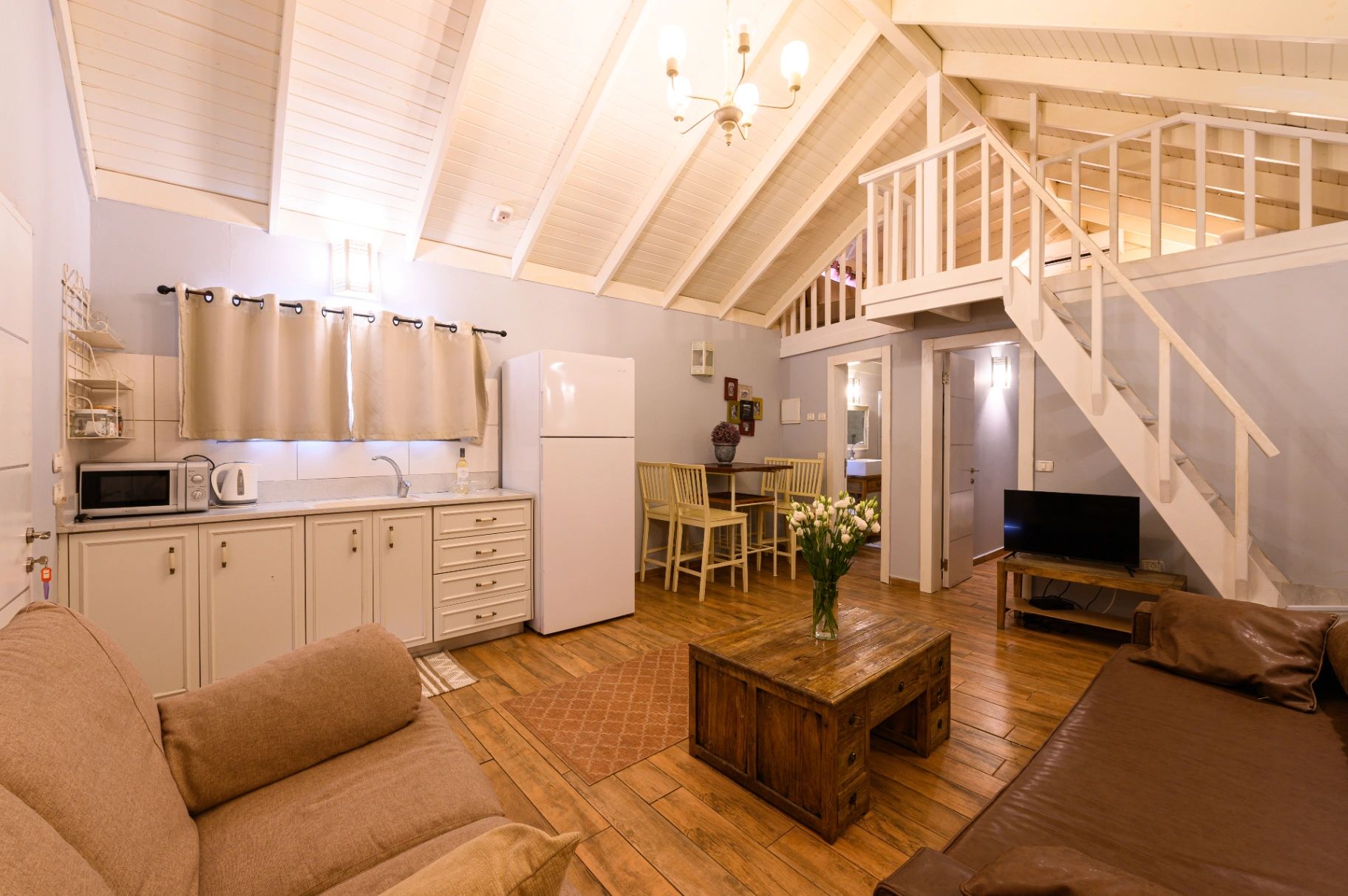 Family Cabin Gallery - Yeluz Cabins 2