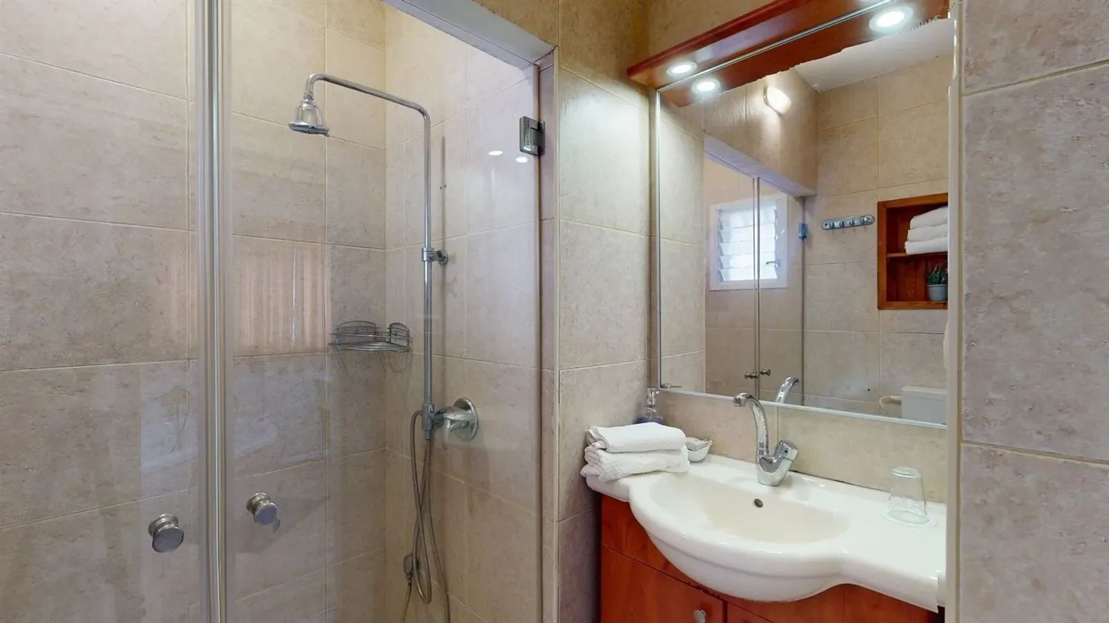 Beit HaZorea – Romantic Cabin Shai Chen 5