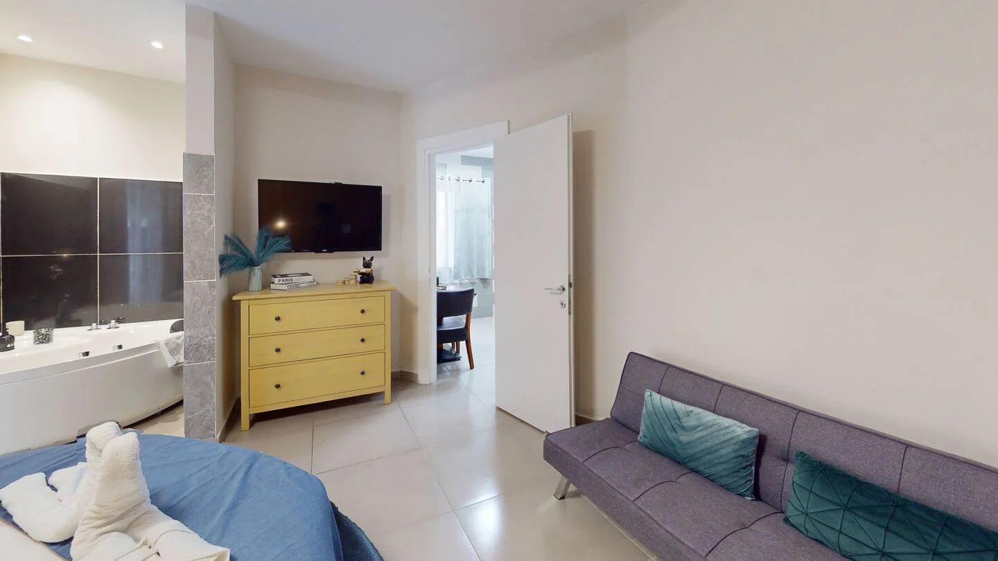 סוויטת רומנטית מייק - אחוזת ריצ'מונד 3