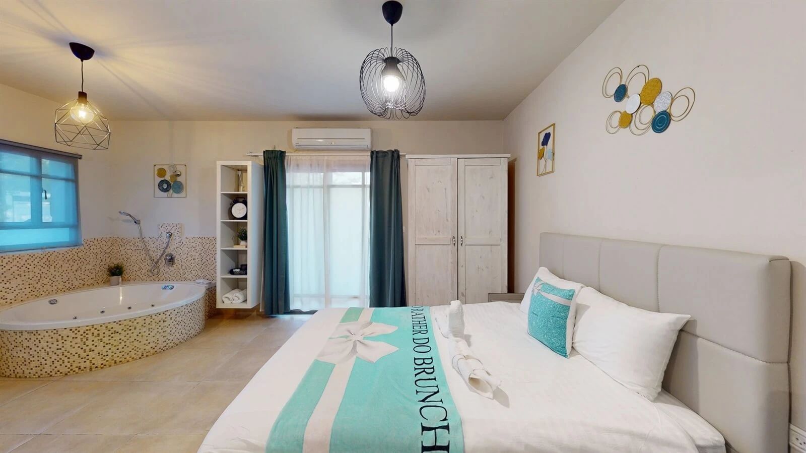 Suite with Private Pool - Tiffany Suites 3