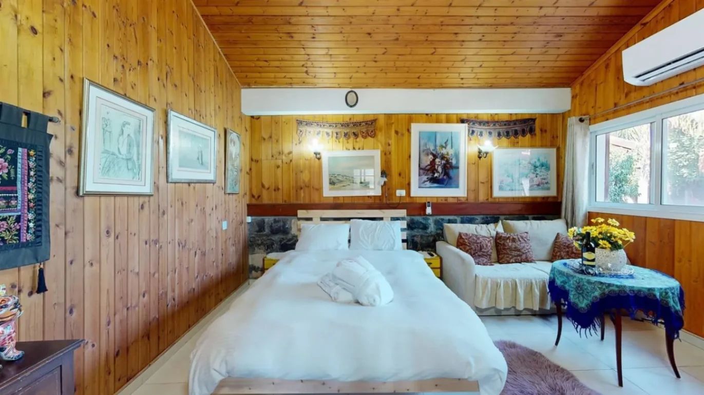 Romantic Yuval Cabin - Beit HaZora in Menahemya, Lower Galilee & Valleys, Israel