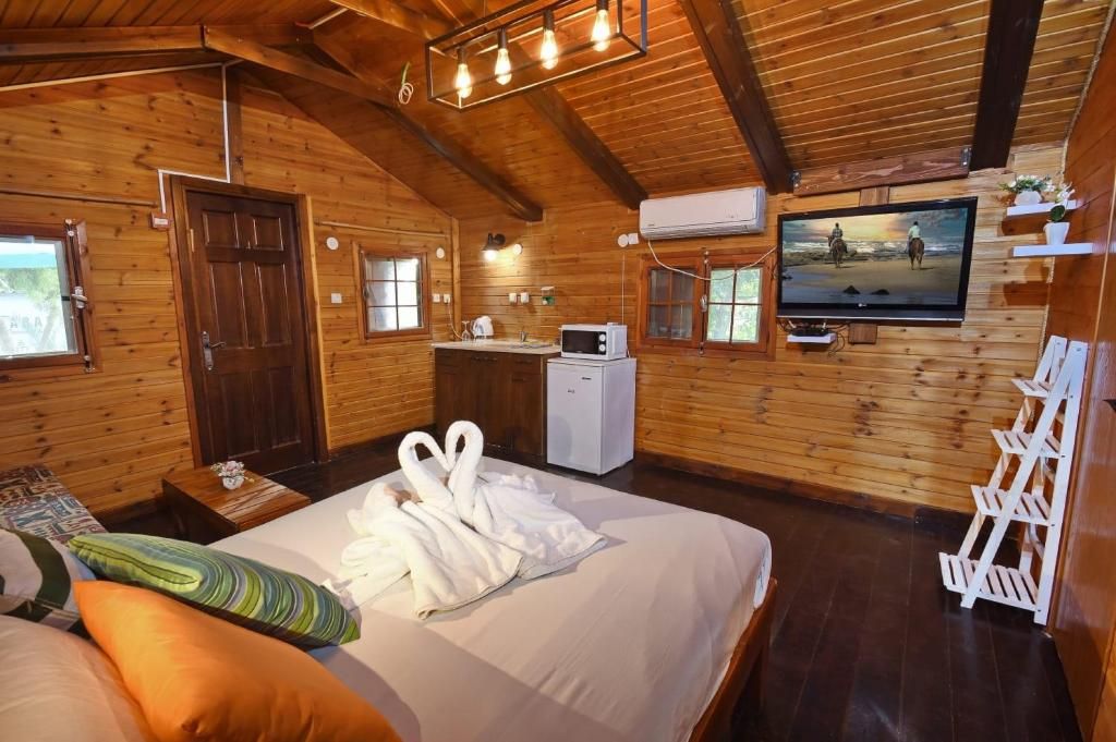 פינה במעיין - הבקתה הרומנטית 3